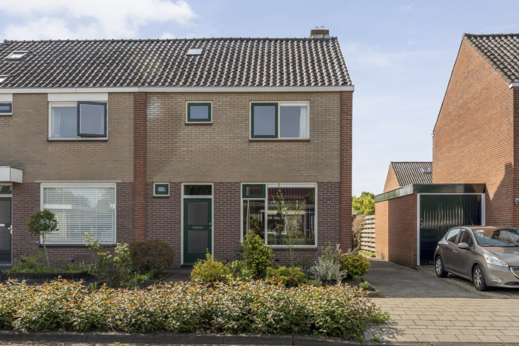 Dalfsen – Van Lentestraat 19 – Hoofdfoto